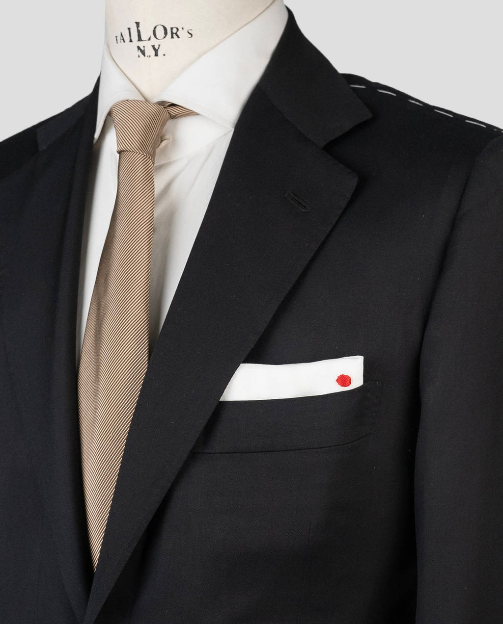 Kiton Black Virgin Wool Suit Drop 7R (5009) — view 3