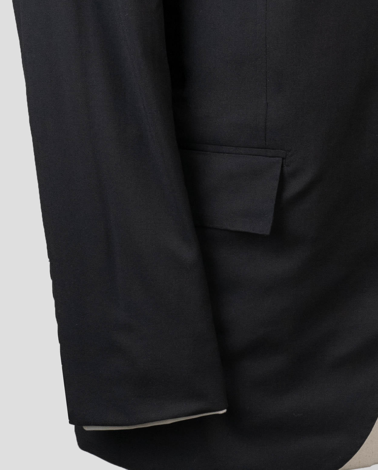 Kiton Black Virgin Wool Suit Drop 7R (5009) — view 6